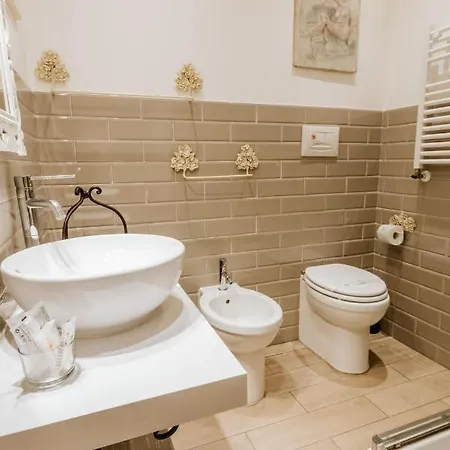 Vatican Boutique 4*