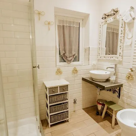 Vatican Boutique 4*